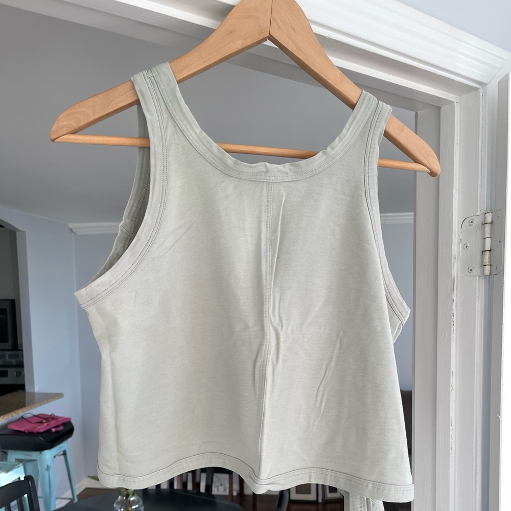 Lululemon cropped wrap tank in gray sage size 6
